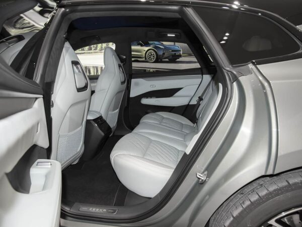 Used Zeekr 001 2025, YOU Edition, 100 kWh, AWD